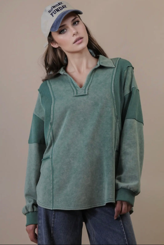Collared Pullover in Green