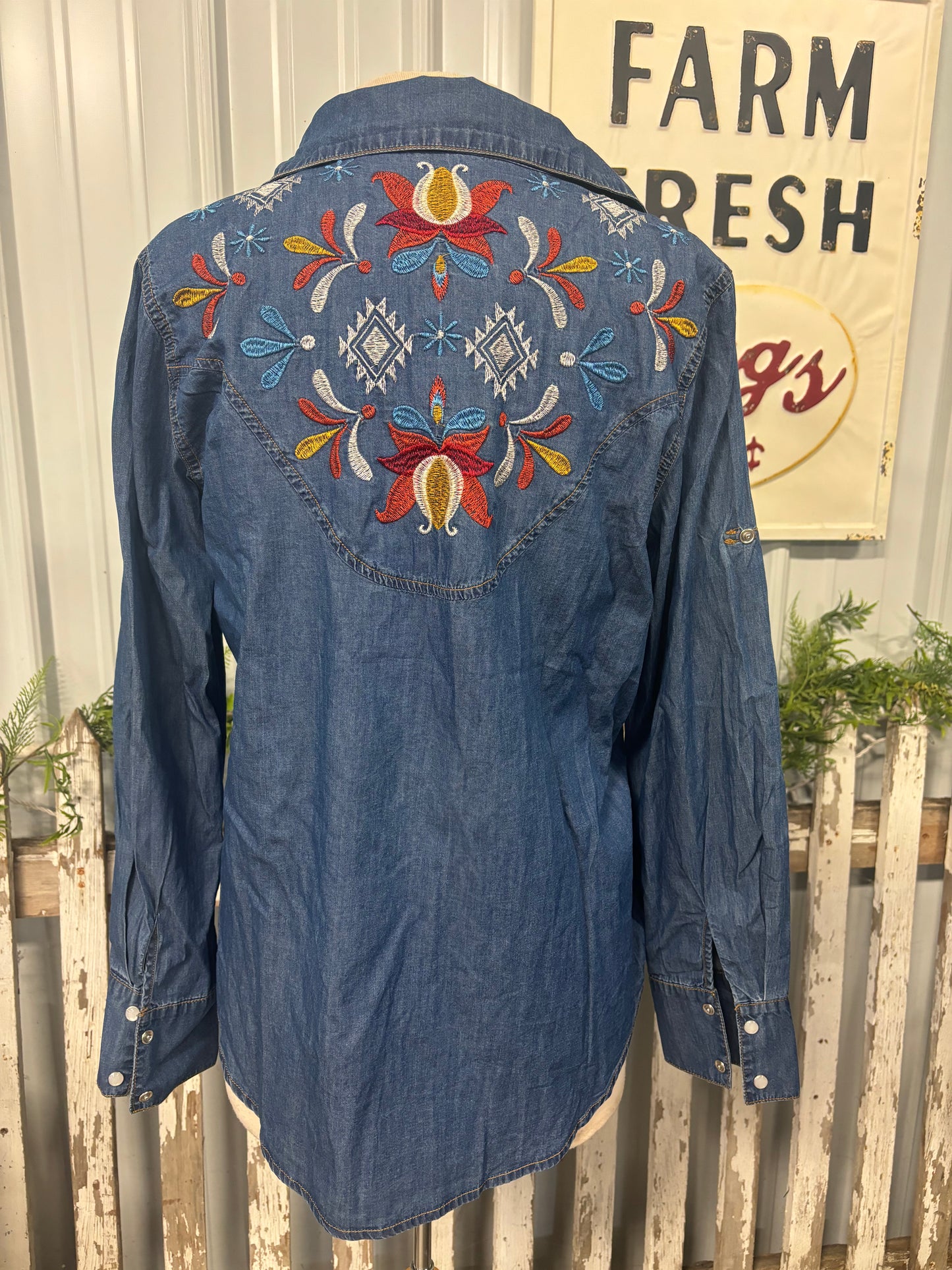 Dana Embroidered Pearl Snap Denim Top