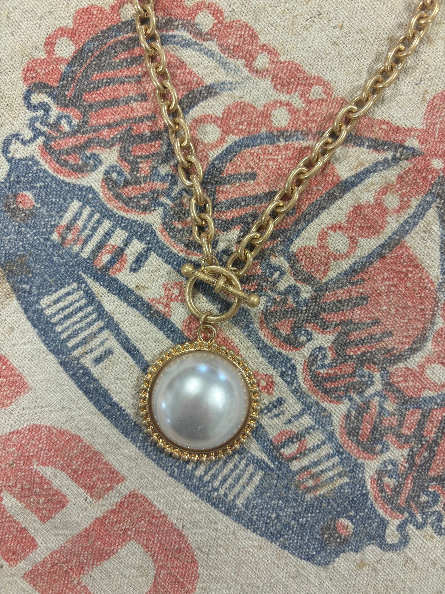 Pearl Statement Toggle Necklace