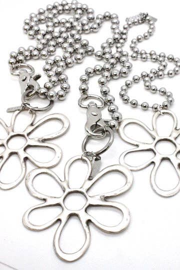 Flower Outline Silver Chain Necklace